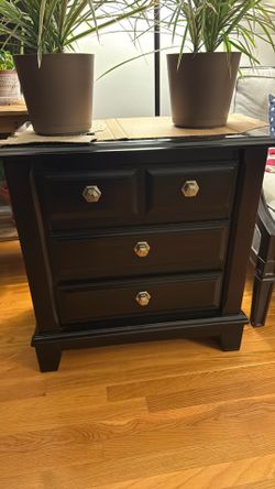 Ashley 3 Drawer Nightstands