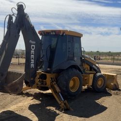 2019 John Deer Back Hoe 1400 Hrs 