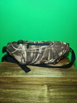 Onyx M24 Belt Pack Inflatable Life Preserver