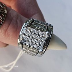 Beautiful Diamond Ring Set