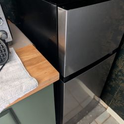 4.5 cu. ft. 2-Door Refrigerator in Platinum Steel with Freezer