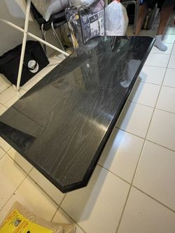 Black Coffee table MUST GO