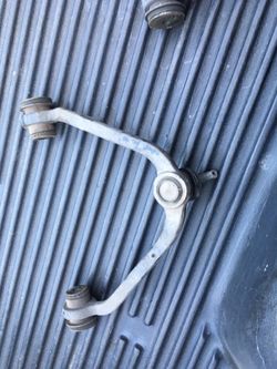 1997 1998 1999 2000 2001 2002 2003 Ford F150 upper control arm used