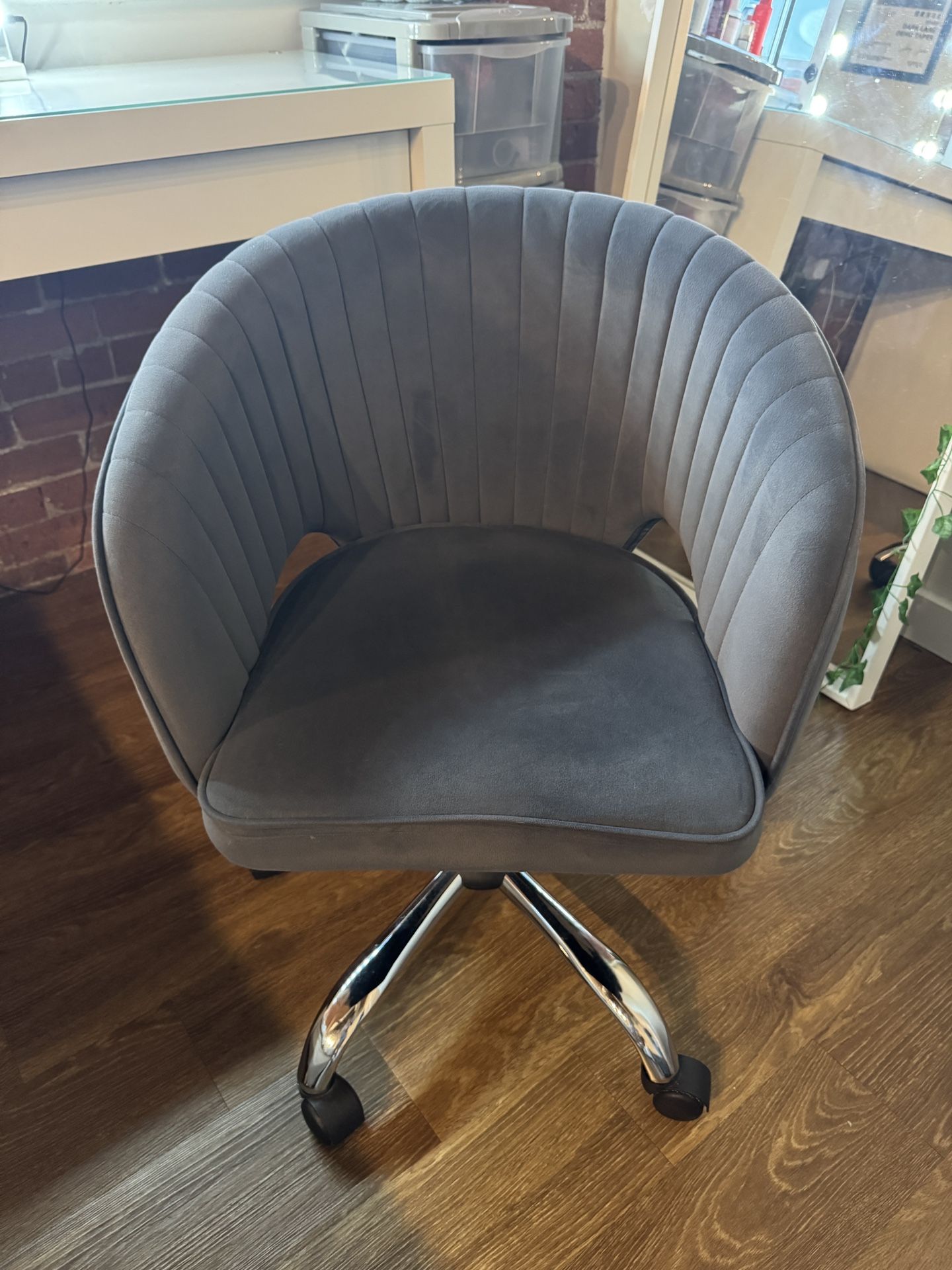 Desk / Vanity Chair