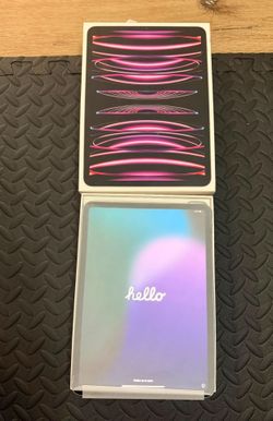 iPad Pro 11-inch (4th Generation) wi-fi 
Comes with new usb-c power adapter 
128GB color space gray