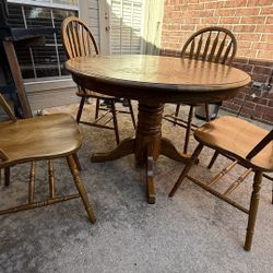 Used Dinning Table With Four Chairs