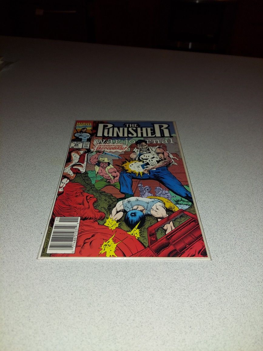 1990 THE PUNISHER WAR JOURNAL #24 COMIC BAGGED AND BOARDED