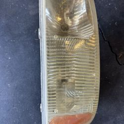 Headlights & Tail Lights 2000 Gmc Sierra