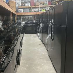 Ge Refrigerators,electric Stoves 