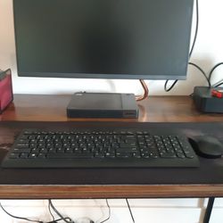 LENOVO DESKTOP 256GB, MOUSE AND KEYBOARD CORDLESS LIKE NEW  ONLY USED 2 TIME S, HAS BEEN STORED IN THE BOX ; $525 OBO