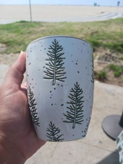 Beautiful Christmas🎄Mugs - $5 Each - 
(I have 6 of them) - Brand New!