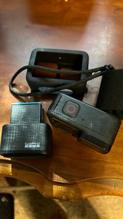 Go Pro 10 Black W Case, Attachments Covers