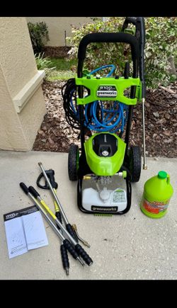 GREENWORKS COLD WATER ELECTRIC PRESSURE WASHER AND 9FT EXTENSION WANDS