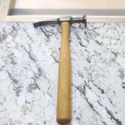 Blue-Point (Snap-On) BF-608 Short Curve Cross Peen Body Hammer