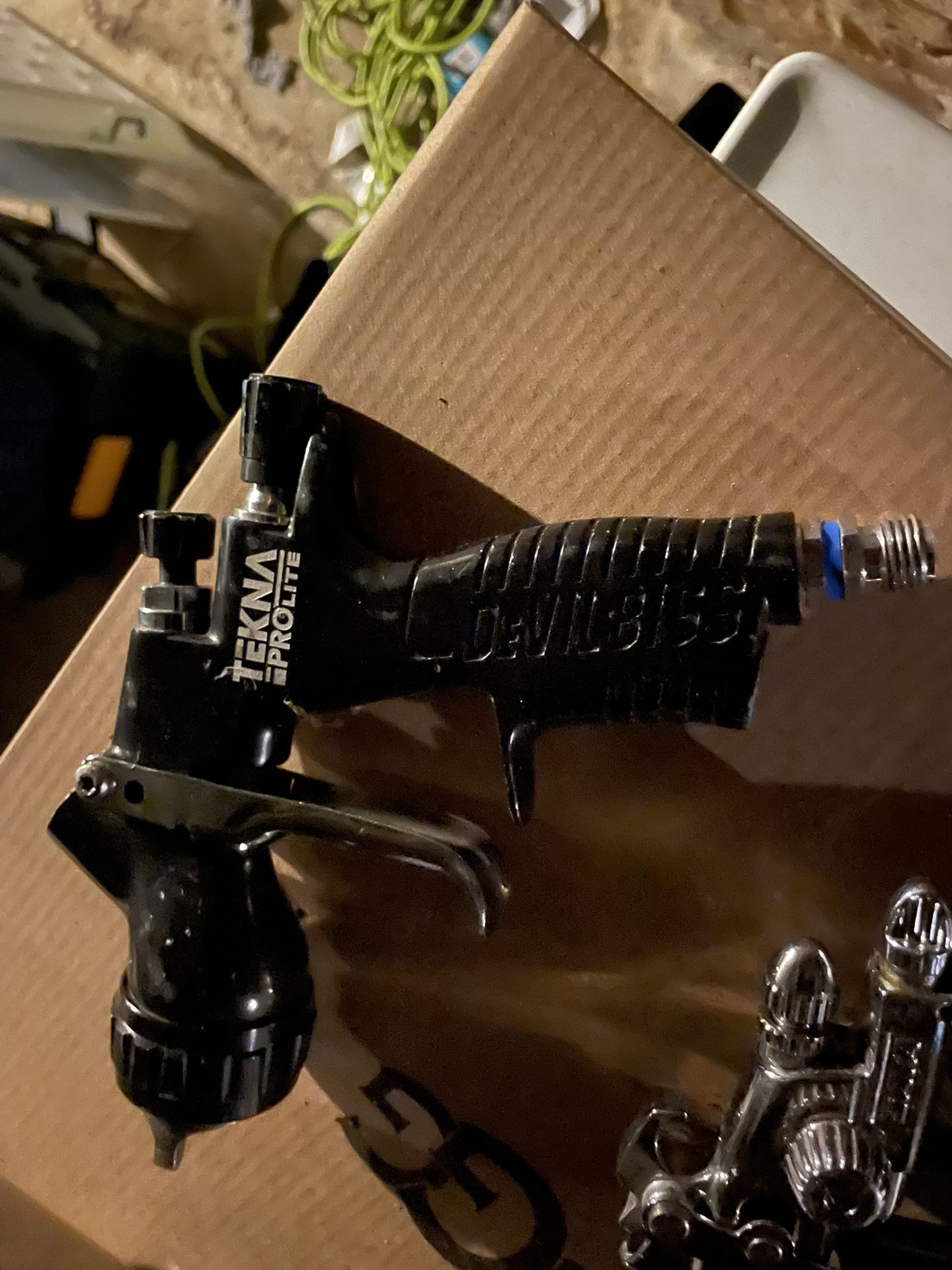 3 Auto Paint Guns 2 Devil Bliss And 1 Sata Injet 3000