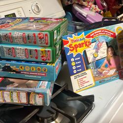 Pixiecade sets  mobile game maker new  w/ Sparks sets