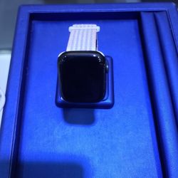 Apple Watch Series 7