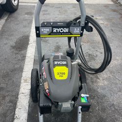 RYOBI Pressure Washer Pressure Cleaner 2700 Psi / 2.3 Gpm Works Very Well 
