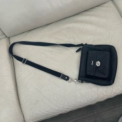 Women’s Coach Hand Bag