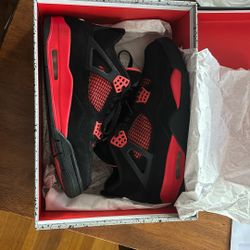 Jordan 4