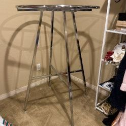 Round Clothe Rack