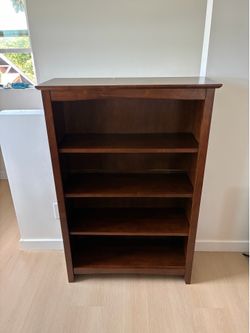 shelves / bookcase