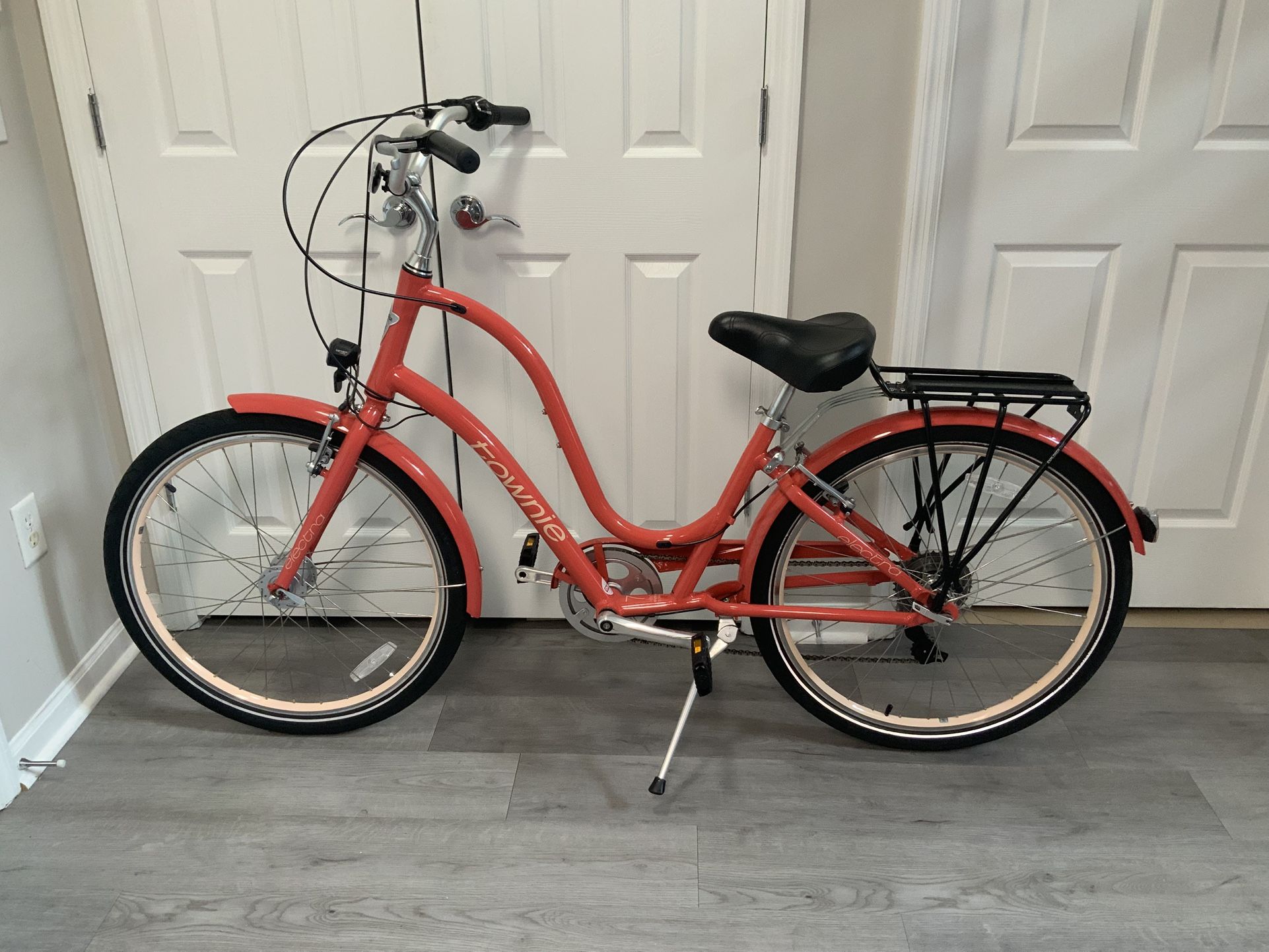 Electra Townie 7 Speed Bicycle