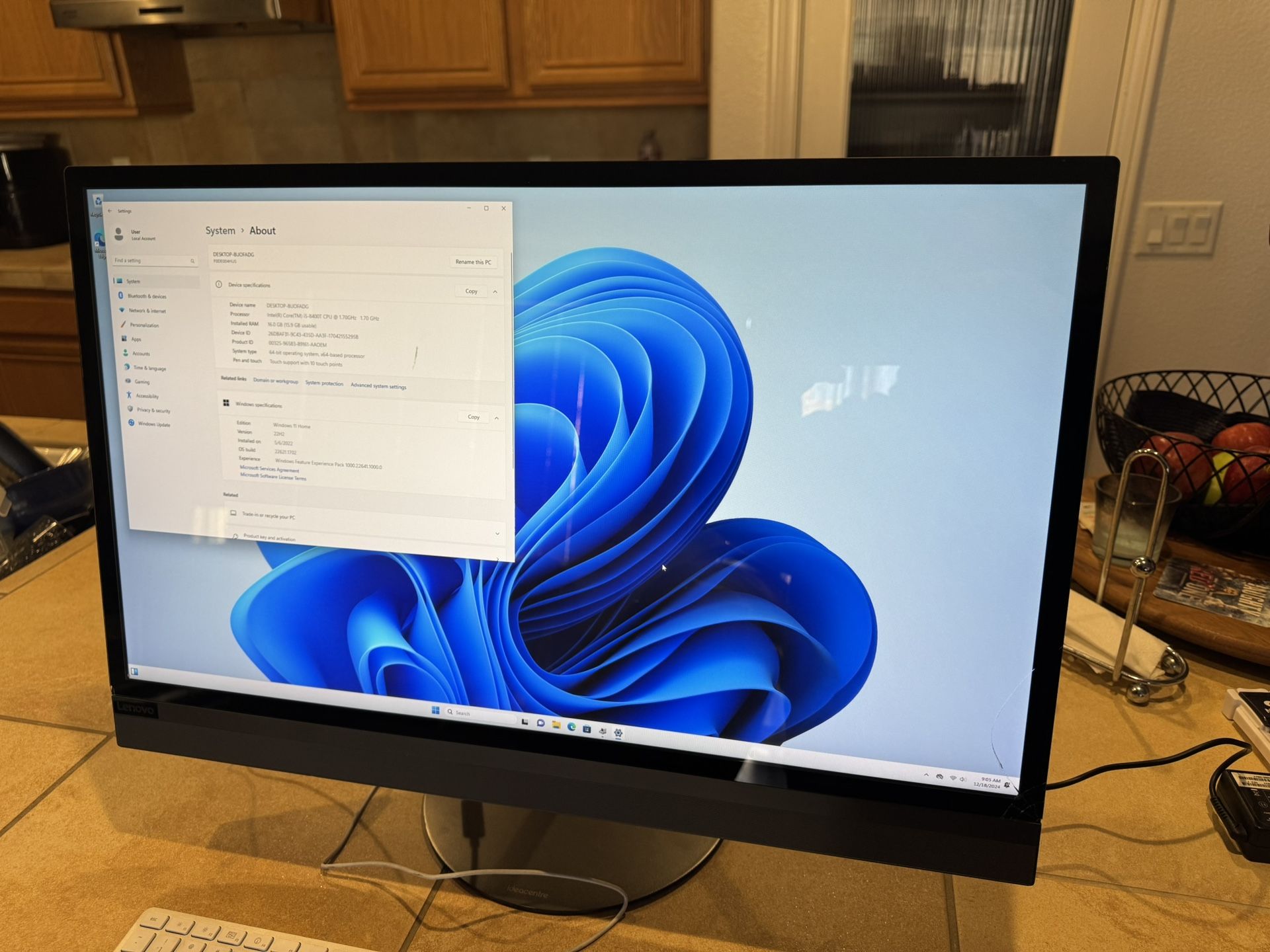 Must Sell Today Lenovo 27” Touchscreen All in One, I5-8400T, 16 GB DDR4, 256 GB NVME SSD, Windows 11
