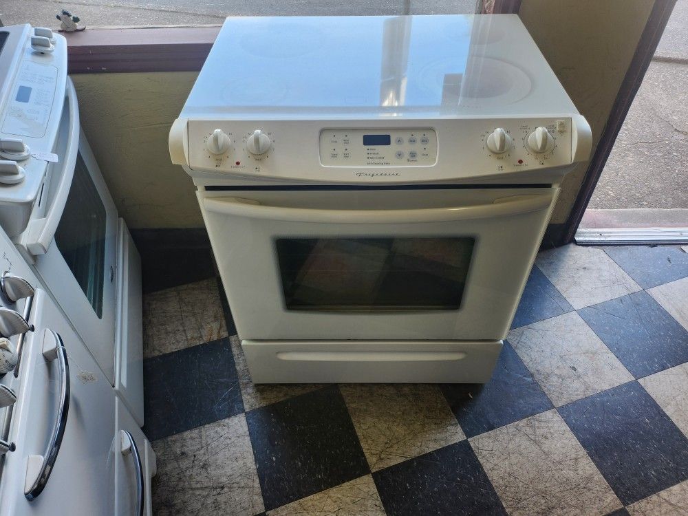 Frigidaire Glass Top Sliding Range