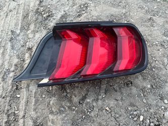2018-2023 FORD MUSTANG PASSENGER TAILLIGHT LED JR3B-13B504 OEM BBS1