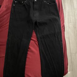 Black Levi’s Jeans