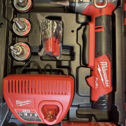 Milwaukke Pex Expansion Tool  Fuel