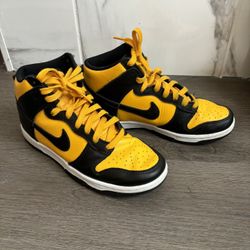 Used Nike Dunk High Tops (US Size 7)