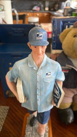Express Mail Delivery Man