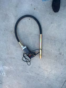 XtremepowerUS 780W Portable Concrete Vibrator with 1.5m Flexible Shaft