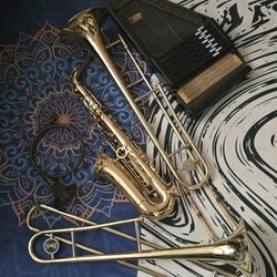 INSTRUMENTOS MUSICALES, $199 TODO ,SE VENDE ASI SE VENDE TODO, NESESITAN TRABAJO ,