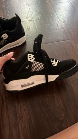 Jordan 4 white Thunder