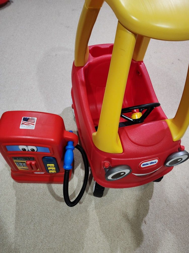 Little Tikes Cozy Coupe and Cozy Pumper

