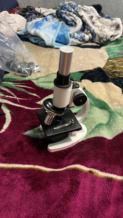 Microscope