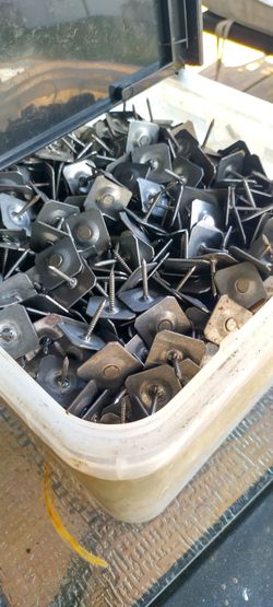 Roofing nails