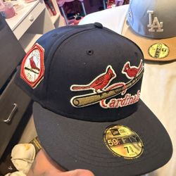 Fitted Hat 75/8 25$ Obo 