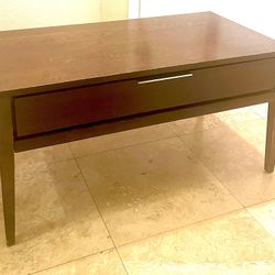 Wood Coffee Table - Hidden storage 