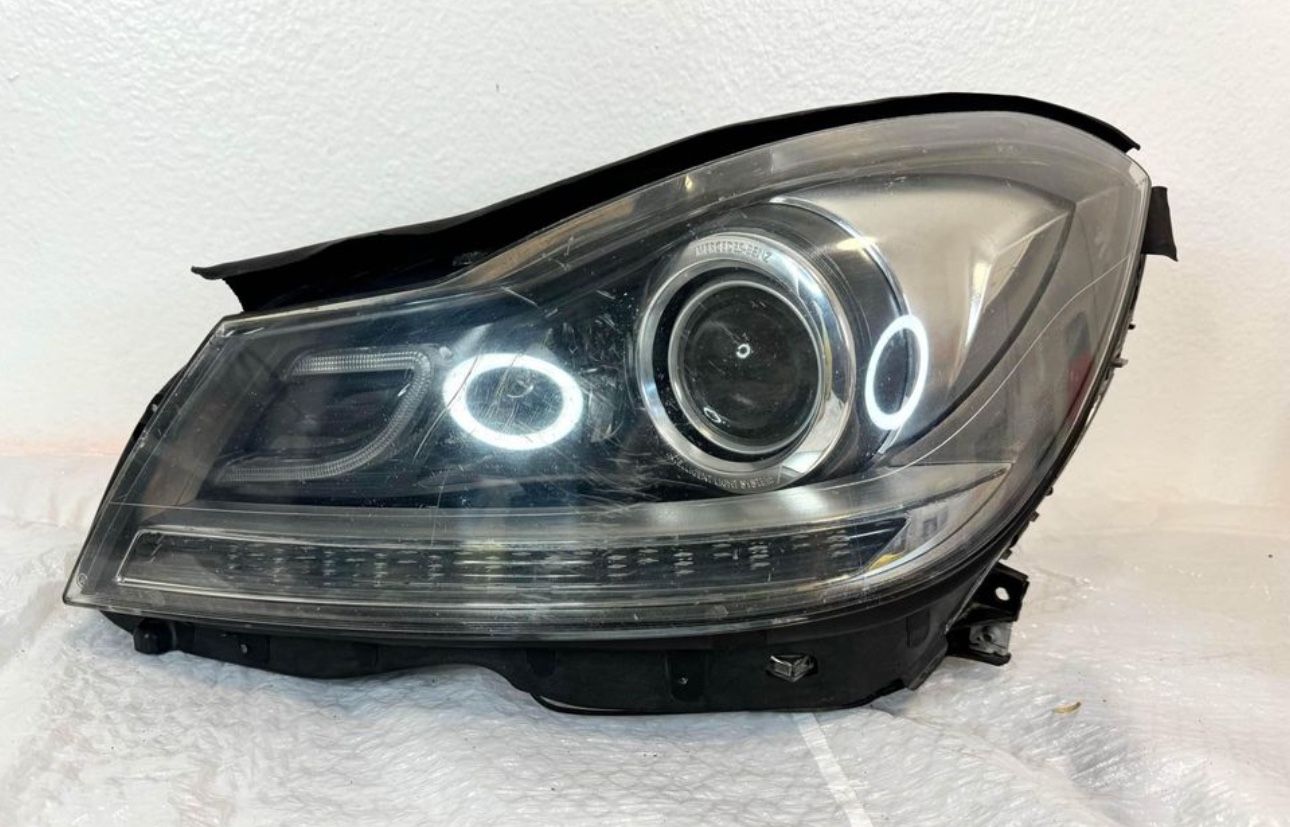 2012 - 2015 MERCEDES BENZ C- CLASS LH HEADLIGHT OEM