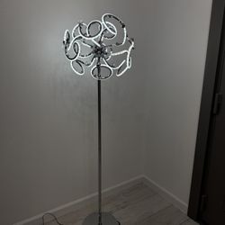 Nebreska Lamp 4ft 