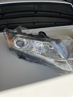 Toyota Venza Headlights