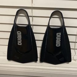 Arena Black Powerfin Pro Swim Fins Size 4.5 - 5
