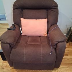 FREE!!! LIFT RECLINER
