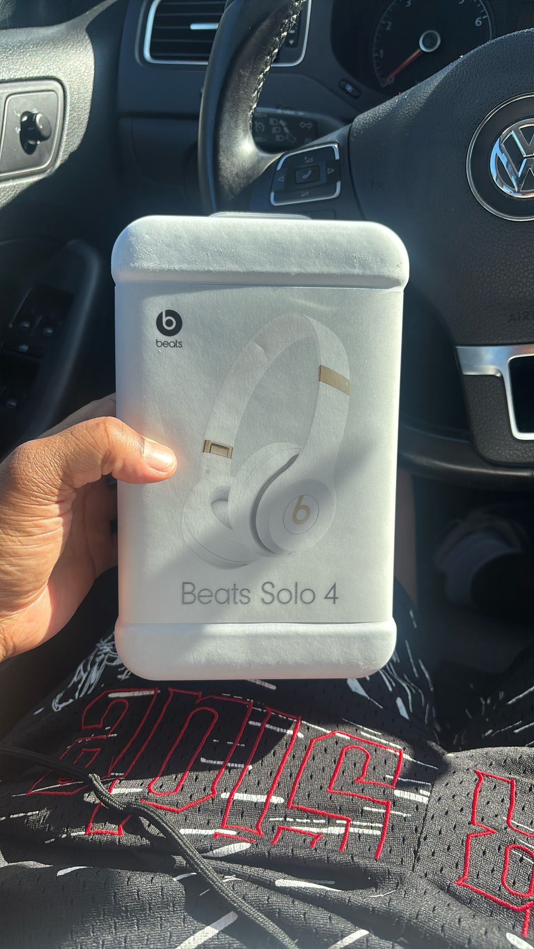 Beats Solo 4