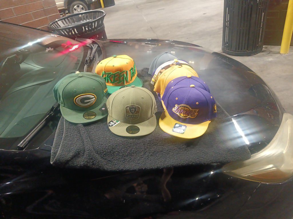 Basketball & Football Hats   (19 Hats)