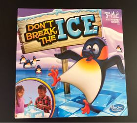 Hasbro Don't Break the Ice Board Game